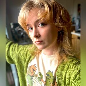 Meet your Posher, Isabel